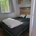 Mobil Celeste 6-8 Personnes مكان تخييم