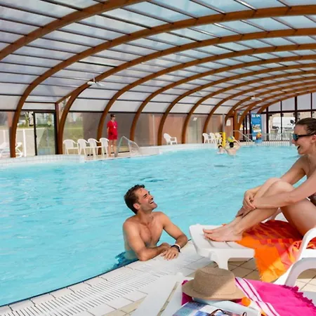 Mobil Celeste 6-8 Personnes Campsite *
