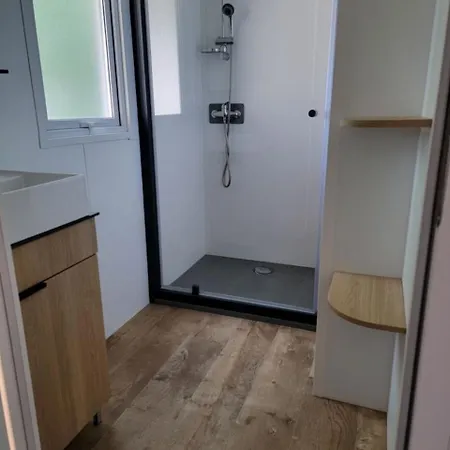 Mobil Celeste 6-8 Personnes *