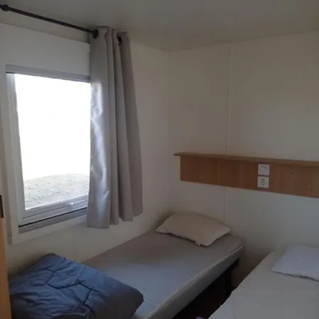Kamp alanı Mobil Celeste 6-8 Personnes Litteau